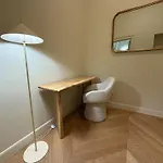 Luxury Design 1br 1ba High Ceilings * ミラノ
