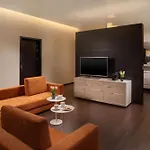 Nhow 4*
