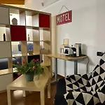 Casa Di Chloe - A Pochi Passi Dai Navigli Bocconi-naba-iulm -raggiungile Il Duomo A Piedi *
