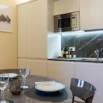 Casa Bella 16 - 8 Min To Metro, 15 Min To Lin Airport, Area 아파트