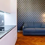 아파트 Casa Bella 16 - 8 Min To Metro, 15 Min To Lin Airport, Area *
