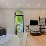 Cesare Da Sesto - 5 Mins From Navigli ミラノ