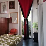 Δωμάτια σε οικογενειακή κατοικία With A Garden