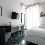 Apartment Contrasti - Black & White