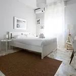 Apartment Contrasti - Black & White