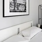 Apartment Contrasti - Black & White *