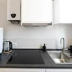 Apartment Contrasti - Black & White