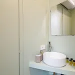 Apartment Petite - Design & Comfort Milan