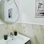 Urban Lounge شقة *