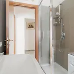 Guesthost - M1 Pasteur With Balcony Appartamento *
