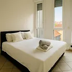 Mivo Porta Romana M3 - 8 Minutes From Duomo And 250m From Metro Lodi شقة