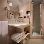크라운 플라자 밀란 시티 호텔 4*