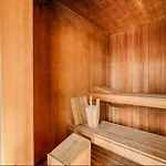 Giax Tower-spa, Pool, Parking アパート *