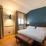 Regina 4* Milan