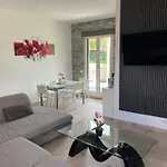 Mambo House Apartament *