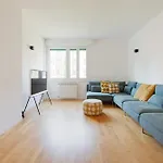Lägenhet Guesthost - Bright And Modern Milano