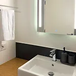 Modern Centre Near San Babila And Duomo Appartement Milan
