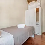 Ampia Casa Su Due Piani, A Pochi Minuti Dai Navigli E Metro *