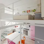 Apartment Guesthost - Cosy On 2 Levels! Milan