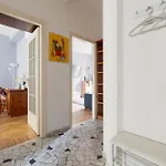 Apartment Guesthost - Unimi & Politecnico Roomy With Balcony *