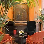 Regina Hotel