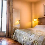 Regina Hotel