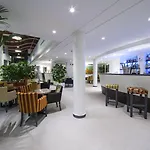 Urban Hive 4*