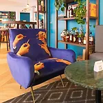 Urban Hive فندق