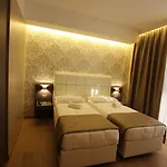 Hotell Mokinba Baviera Milano