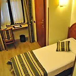 Hotell Mokinba Baviera Milano