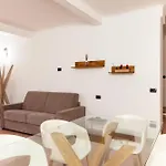 Youhosty - Secret Garden Apartment Mailand