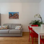 Aristotele Building - B Apartamento