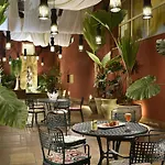Enterprise Design & Boutique Отель Милан