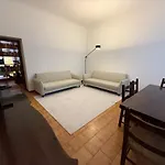 Holiday home 70s Vibes Flat Close To Bocconi *