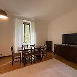 70s Vibes Flat Close To Bocconi Holiday home Milan