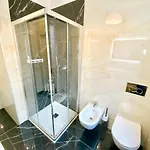 Penthouse With Panoramic Terrace-8 Minutes From The Duomo