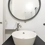 Stunning In Bovisa Apartamento *
