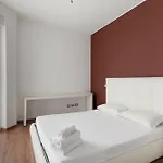 Guesthost - Gorla Modern Apartment Mailand