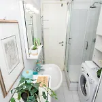 Apartment Charming With Balcony & Wi-fi Milan
