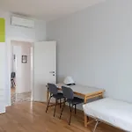 Cozy Two Bedrooms Fiera - Mirable Pm Μιλάνο