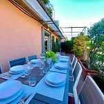 Penthouse With Panoramic Terrace-8 Minutes From The Duomo