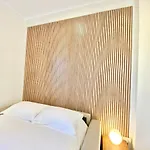 Penthouse With Panoramic Terrace-8 Minutes From The Duomo Милан