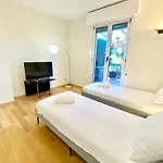 Penthouse With Panoramic Terrace-8 Minutes From The Duomo Милан
