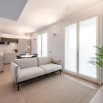 Fabbri Palace - B アパート *