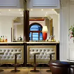 Hotel Pierre