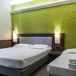 デス エトランジェ ホテル