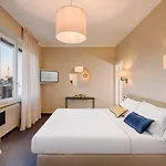 Mentana, By R Collection Hotel