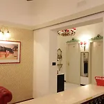 Charly Hotel