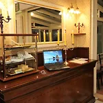 Charly Hotel Milán