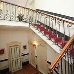 Charly Hotel Milán